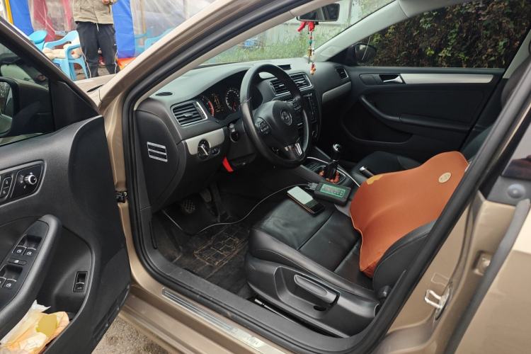 Used Volkswagen Sagitar 2014 Revised Version 1.4TSI Manual Luxury Edition
