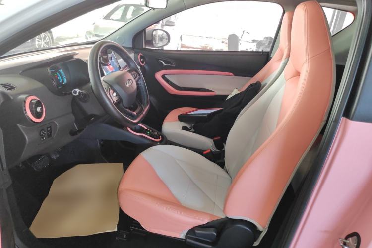 Used Chery Little Ant 2022 300 000 Yuan "Ant Fan" Edition "Extra Sweet" Version Lithium Iron Phosphate 29.2 kWh 30 kW 301 km