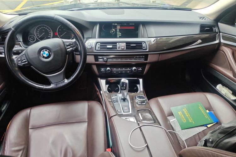 Used BMW 5 Series 2014 525Li Luxury Design Package
