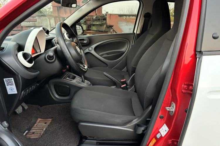 Used smart forfour 2016 1.0L 52 kW Dynamic Edition