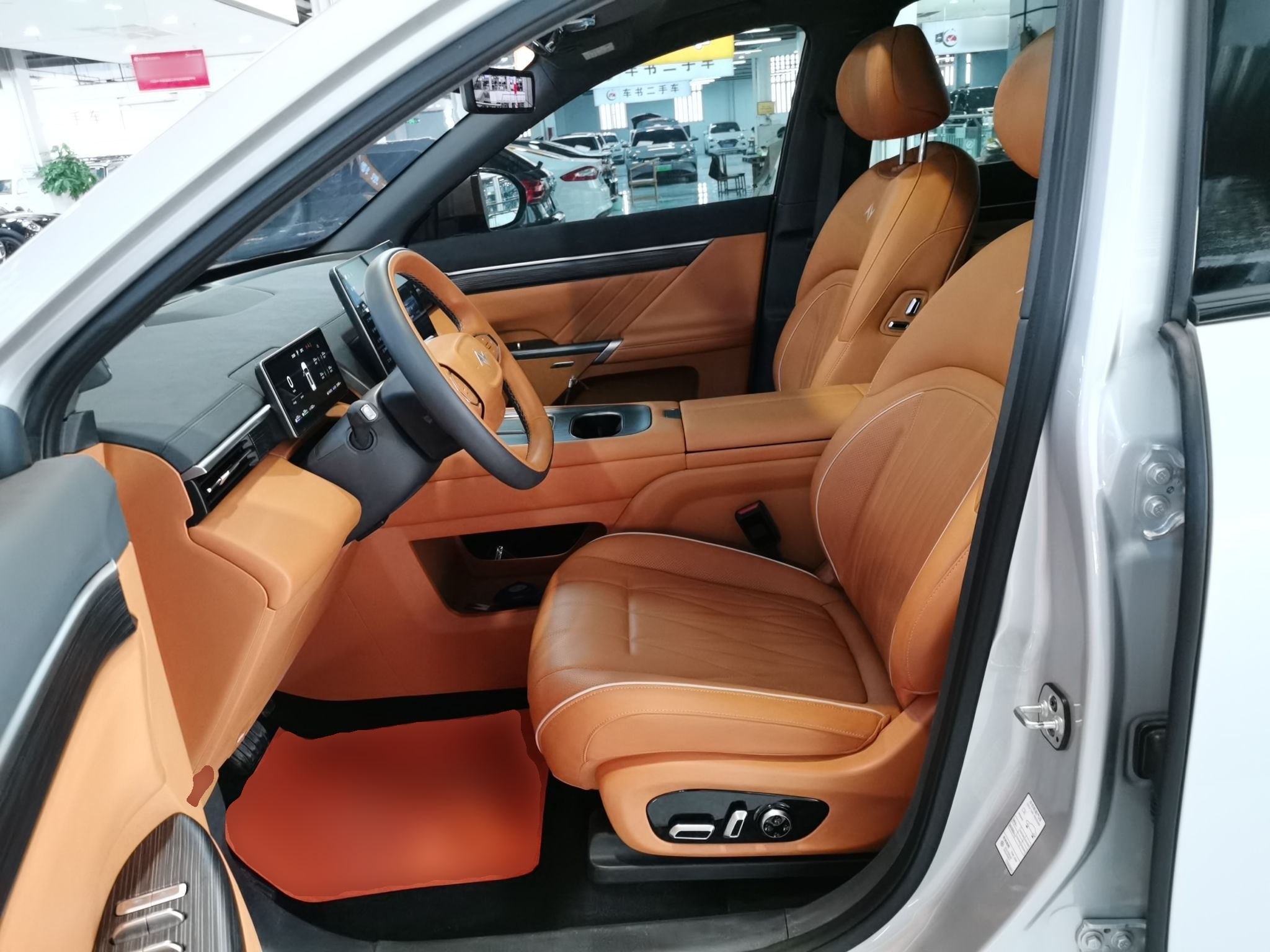 Переднее сиденье в автомобиле