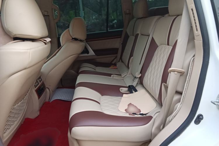 Used Toyota Land Cruiser 2012 4.0L Automatic VX
