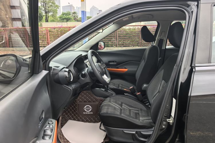 Used Nissan Kicks 2020 1.5L XL CVT Cool Enjoyment Edition Interior 1