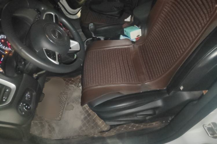 Used Jeep Renegade 2019 220T Automatic Leading Edition
