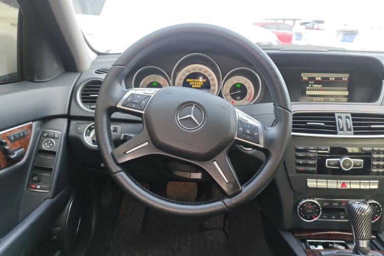 Used Mercedes-Benz C-Class 2013 C 260 Elegant Grand Edition
