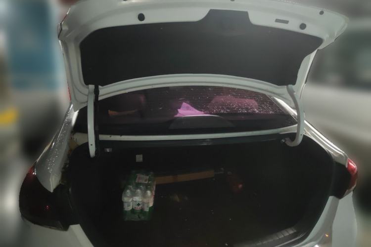 Used Hyundai Elantra (6th Generation / Lingdong) 2019 1.4T Dual-Clutch Xuan Dong · Dynamic Model Trunk