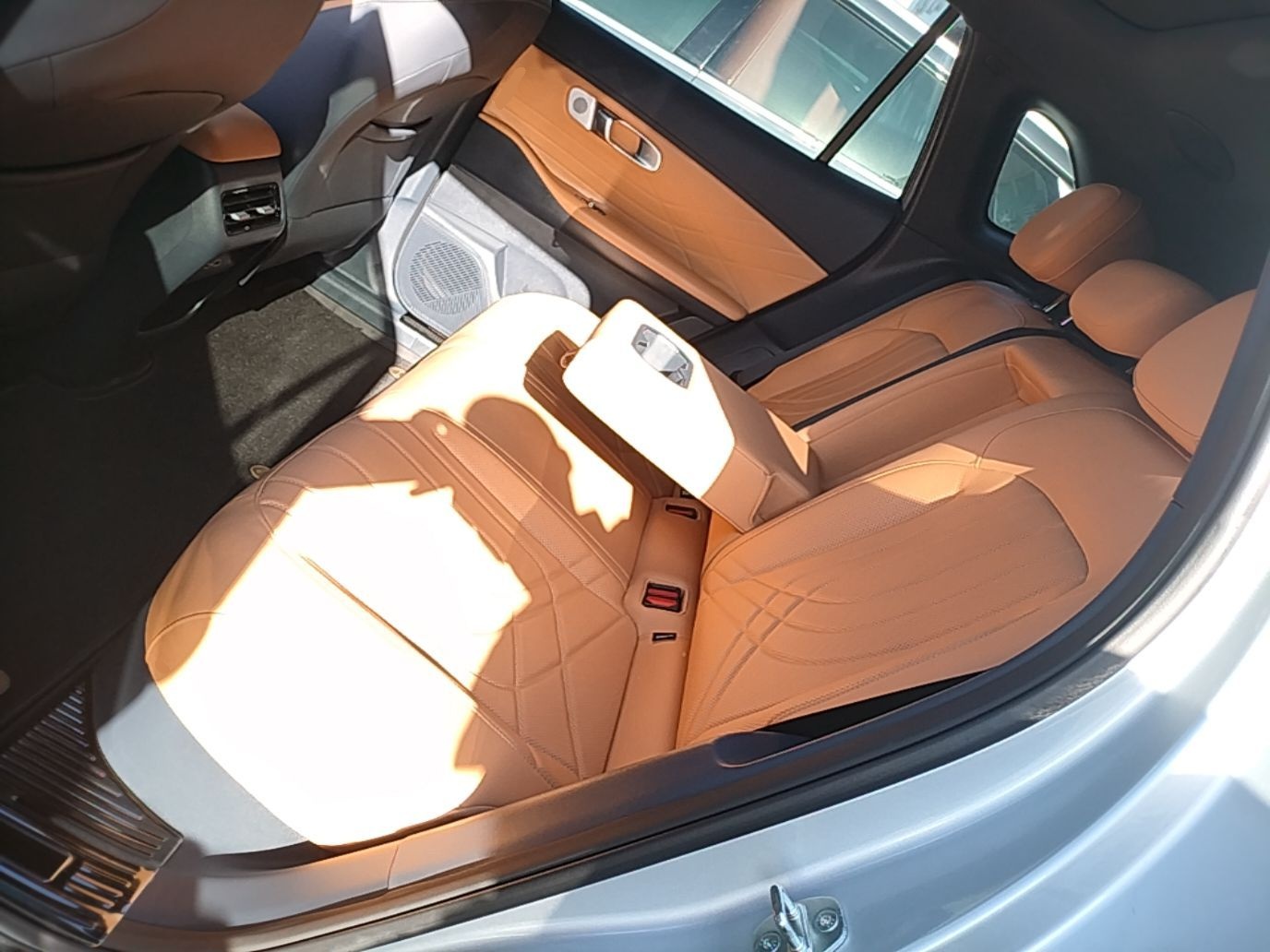 Geely Galaxy Xingjian 7 EM-i 2025 120km Exploration+ Version — снимка 20