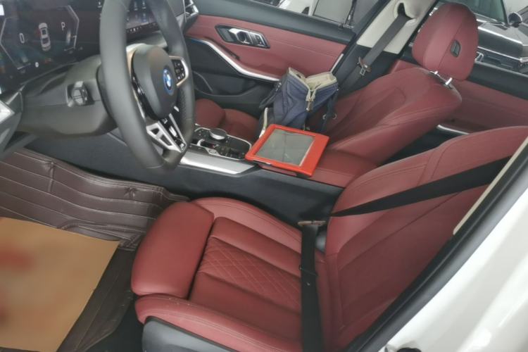 Used BMW i3 2025 eDrive 35 L Left Front Seat