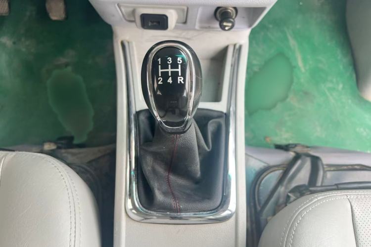 Used Jinbei New Hiace X30L 2016 1.5L Wealth Edition DLCG14