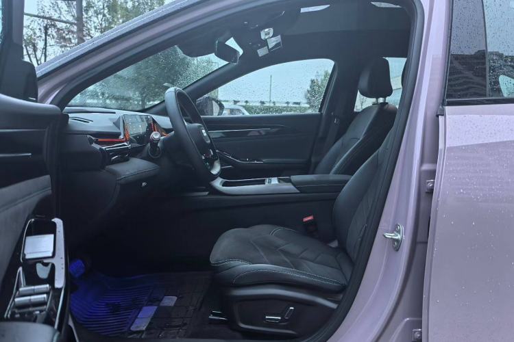 Used Geely Galaxy L6 2024 125km Creative Edition
