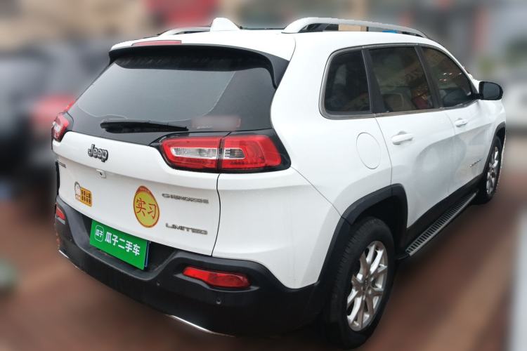 Used Jeep Cherokee 2017 2.0L Superior Edition Rear Right 45 Deg