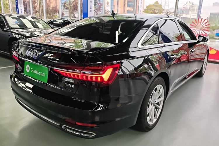 Used Audi A6L 2022 40 TFSI Luxury Prestige Edition Rear Right 45 Deg