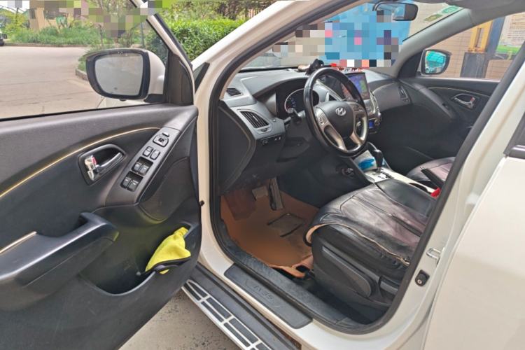 Used Hyundai ix35 2013 2.0L Automatic Two-Wheel Drive Smart GLS China IV Standard Driver Seat
