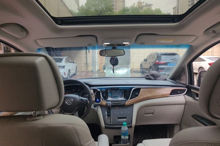 Used Buick GL8 2018 ES 28T Comfort Model China VI Standard Headliner