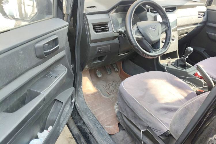 Used Wuling Hongguang PLUS 2020 1.5L Manual Standard Edition 5 Seats
