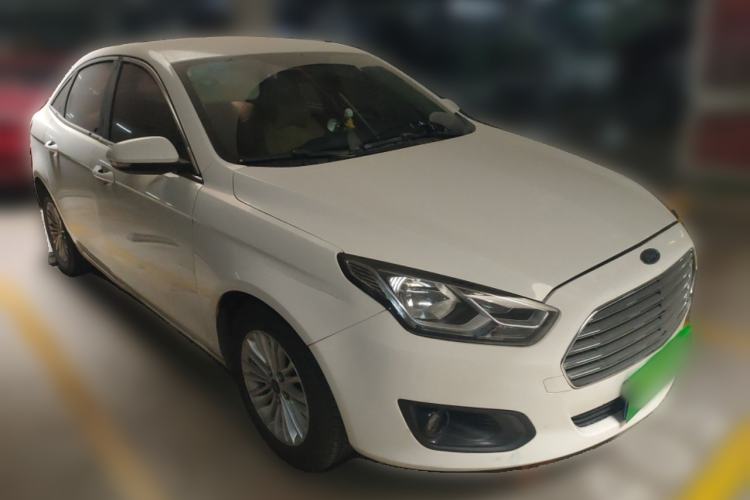 Used Ford Escort 2015 1.5L Manual Comfort Model
