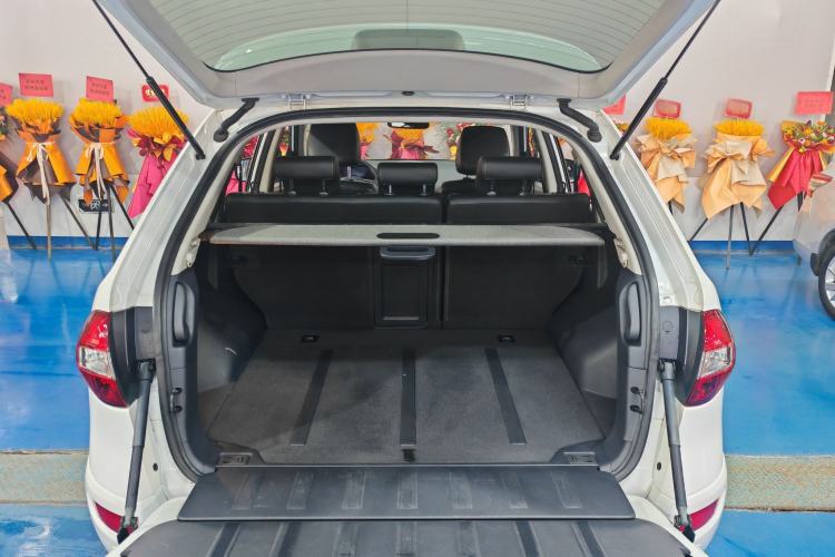 Used Renault Koleos 2015 2.5L 4x4 Comfort Edition
