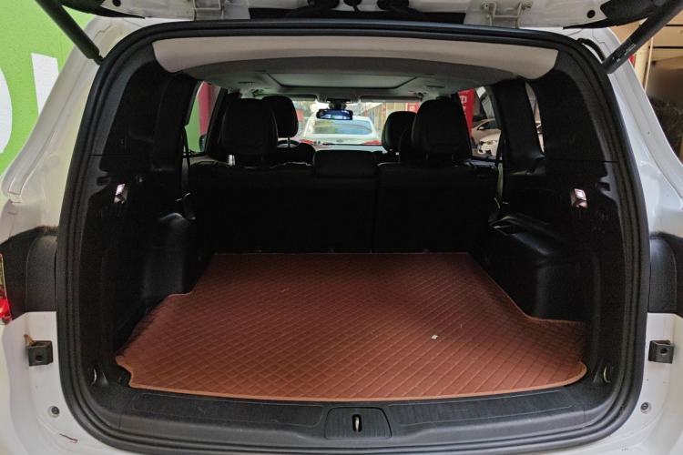 Used Jeep Commander 2018 2.0T Two-Wheel Drive Enjoy Edition China V