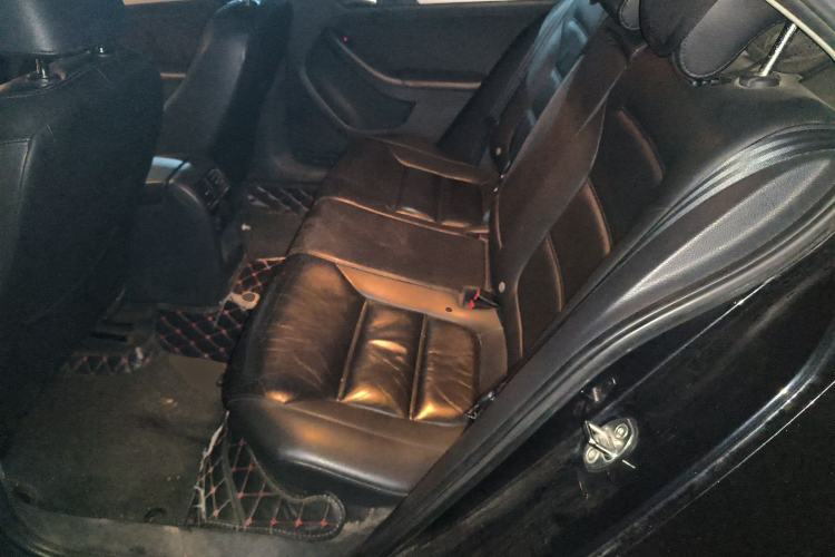 Used Volkswagen Sagitar 2014 1.6L Manual Comfort Model Left Rear Seat