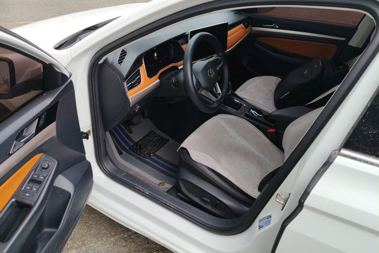 Used Volkswagen Bora 2023 200TSI DSG YueXing PRO Edition Driver Seat