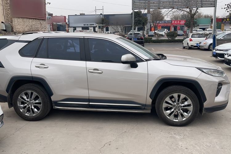 Used Toyota Wildlander 2020 2.0L CVT 4x4 Luxury Edition
