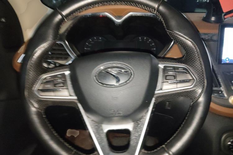 Used Soueast DX7 2015 1.5T Automatic Prestige Model Steering Wheel