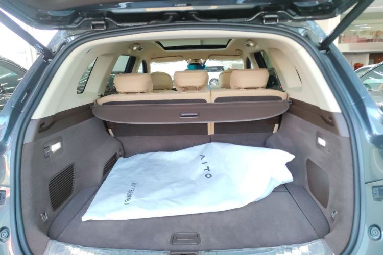 Used Hima AITO M7 2024 1.5T Intelligent Drive Rear-Drive Ultra Version 5 Seats Trunk