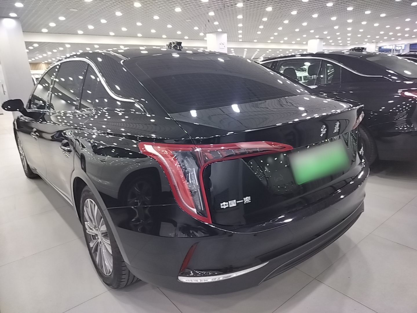 Hongqi E-QM5 2024 560km PLUS — снимка 4