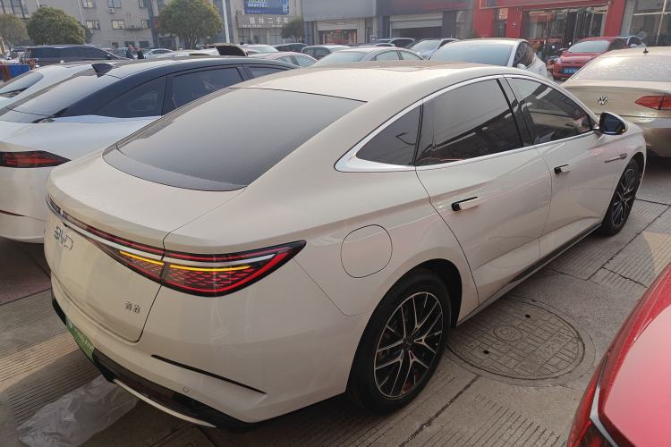 Used BYD Seal 2023 DM-i 1.5L 121km Prestige Model
