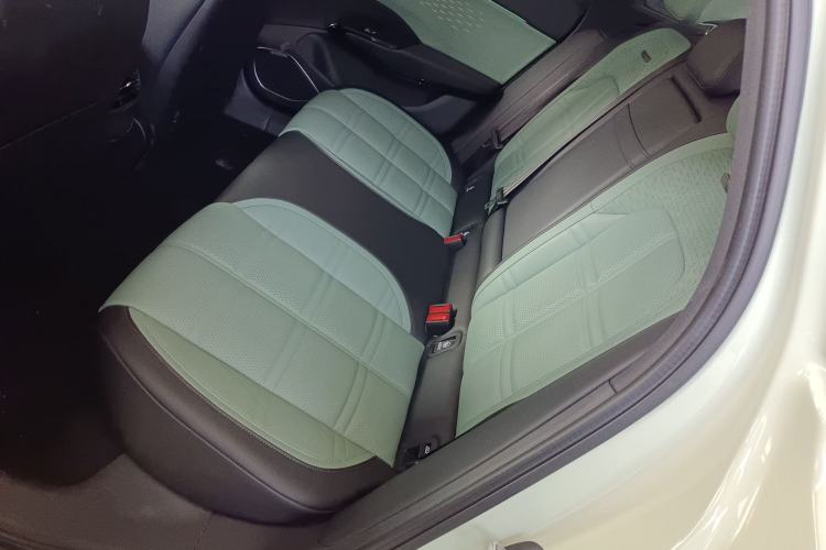 Used Hongqi EH7 2024 820 Pro Left Rear Seat
