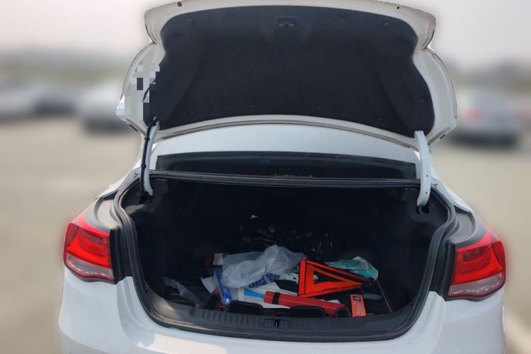 Used Chevrolet Malibu 2017 1.5T Automatic Luxury Edition Trunk