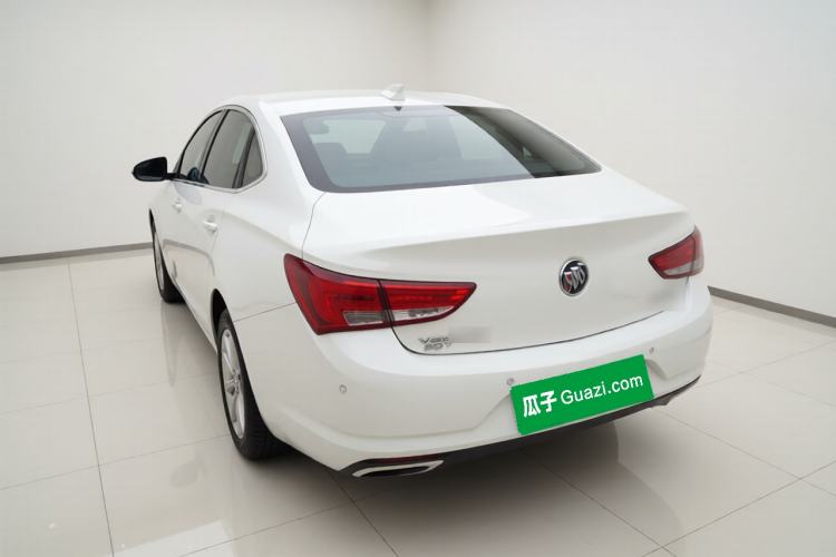 Used Buick Verano 2019 Sedan 20T Dual-Clutch Elite Model Exterior 2