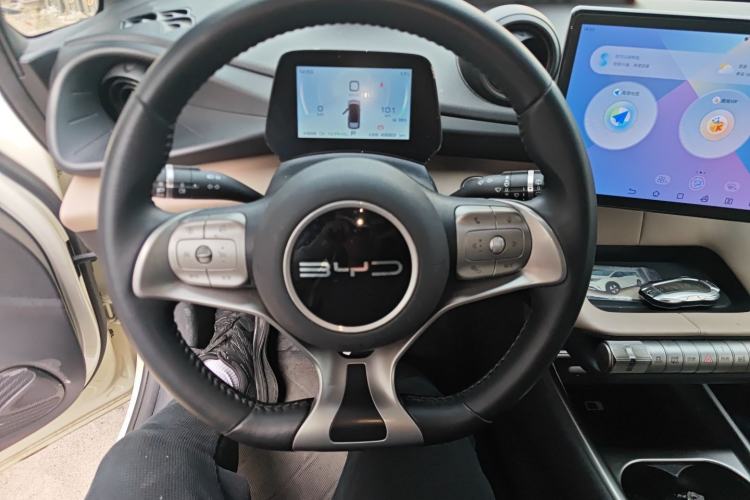 Used BYD Dolphin 2023 420 km Fashion Edition Steering Wheel