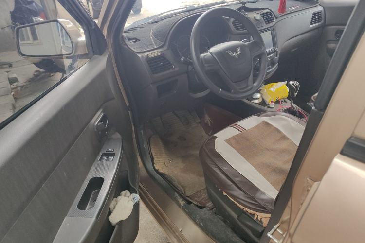 Used Wuling Hongguang 2014 1.2L Base Model China IV