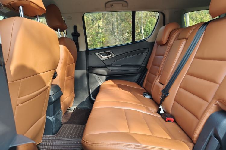 Used Isuzu mu-X 2018 1.9T Automatic Two-Wheel Drive Jingyue Edition 5 Seats
