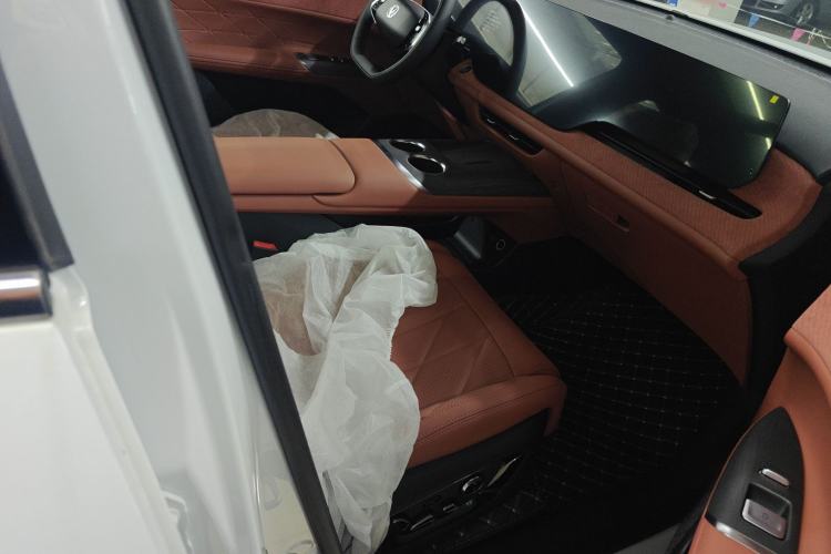 Used CHANGAN CS75 PLUS 2025 4th Generation 1.5T New Blue Whale Smart Luxury Edition