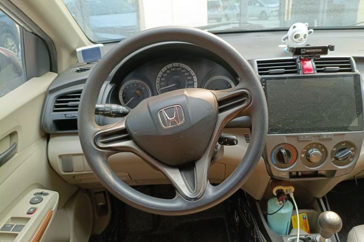 Used Honda City Classic 2012 1.5L manual Comfort version