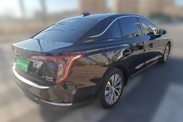 Used Hongqi E-QM5 2023 620km PLUS Rear Right 45 Deg