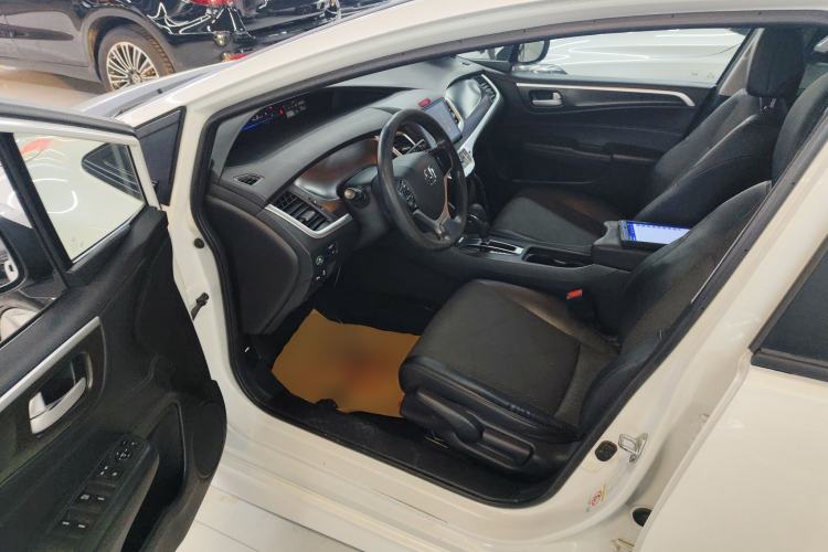 Used Honda Jade 2016 1.8L Automatic Comfort Elite Version 5 Seats