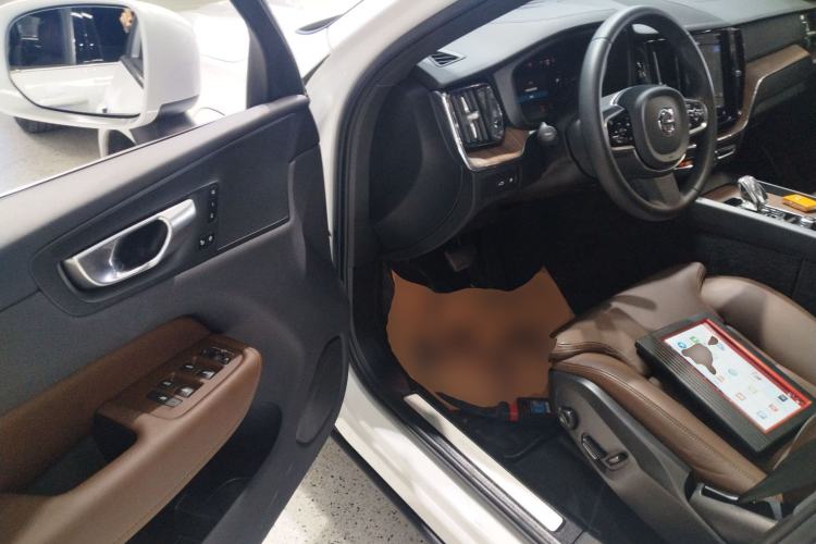 Used Volvo XC60 New Energy 2023 T8 Plug-in Hybrid Long-Range All-Wheel Drive Smart Luxury Edition