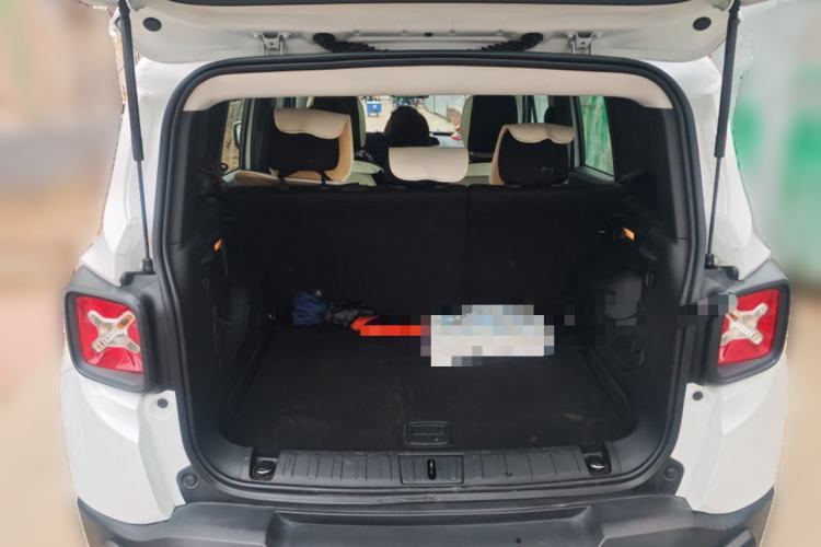 Used Jeep Renegade 2017 180T Automatic High-Energy Version
