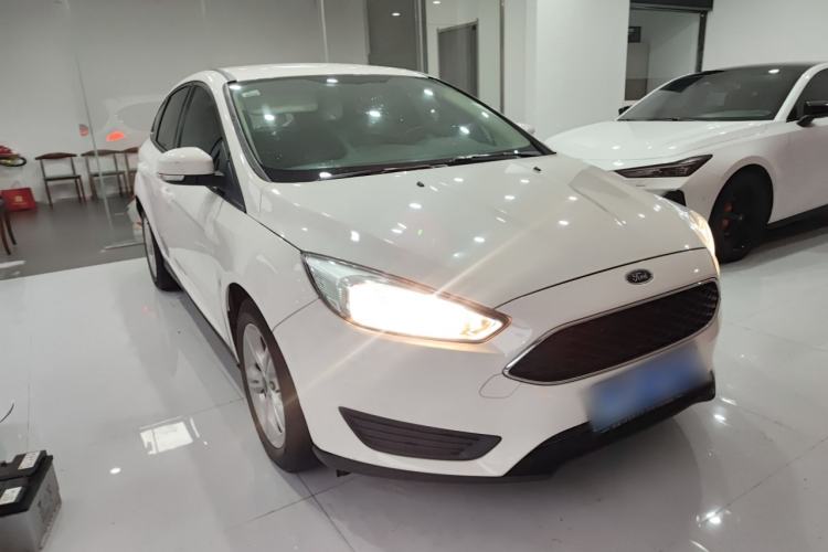 Used Ford Focus 2018 Hatchback Classic 1.6L Automatic Comfort Plus SmartDrive Edition
