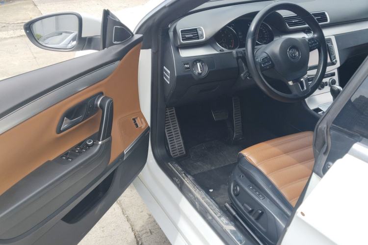 Used Volkswagen FAW-Volkswagen CC 2015 1.8TSI Luxury Model Driver Seat