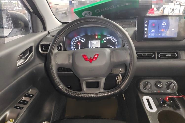 Used Wuling Hongguang New Energy 2025 Extended-Range Hybrid 50KM Comfort Version