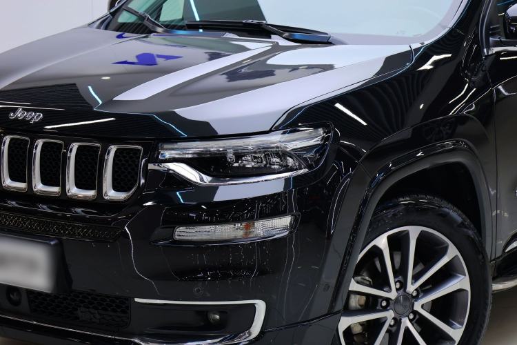 Used Jeep Grand Commander 2018 2.0T Four-Wheel Drive Smart Enjoyment Version China V Emission Standard
