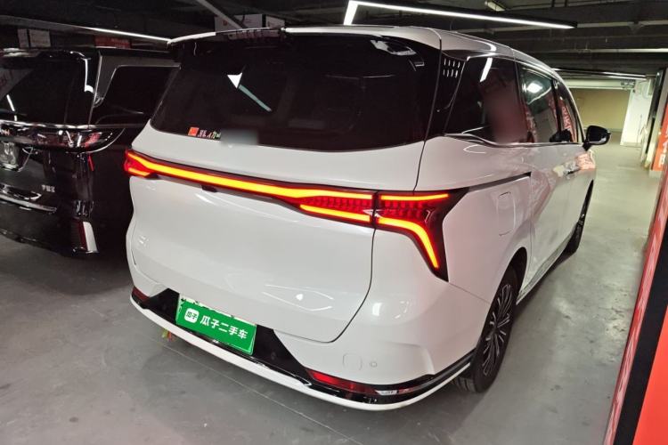 Used FORTHING Xinghai V9 2024 1.5TD 200km Chinese Knot Series Luxury Version
