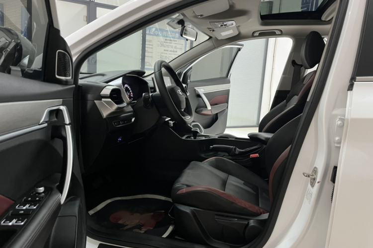 Used Geely Auto Coolray 2021 1.4T DCT Platinum Edition Interior 5