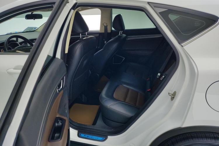 Used Geely Auto Emgrand GS 2017 Sport Edition 1.3T Automatic Smart Connectivity Model
