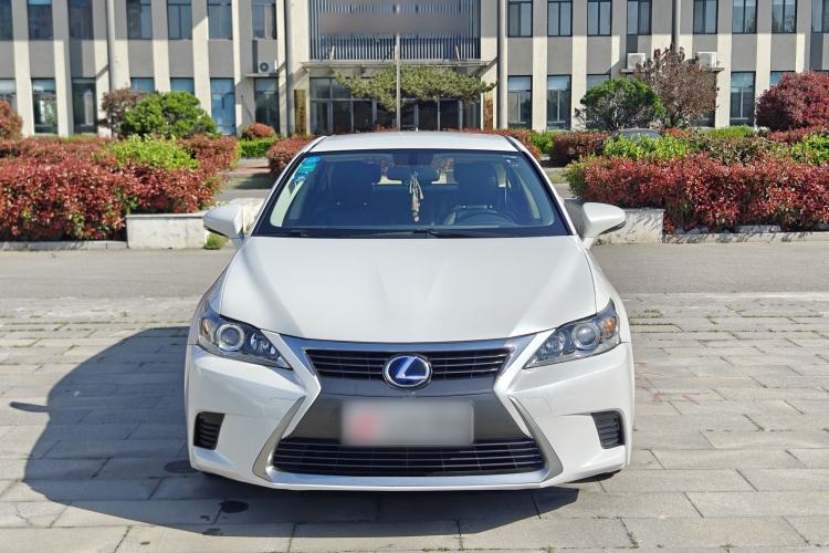 Used Lexus CT 2014 CT200h Elite Edition Monochrome Exterior 1