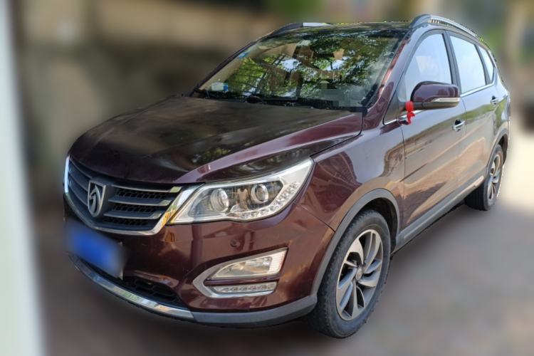 Used Baojun 560 2015 1.8L manual luxury version